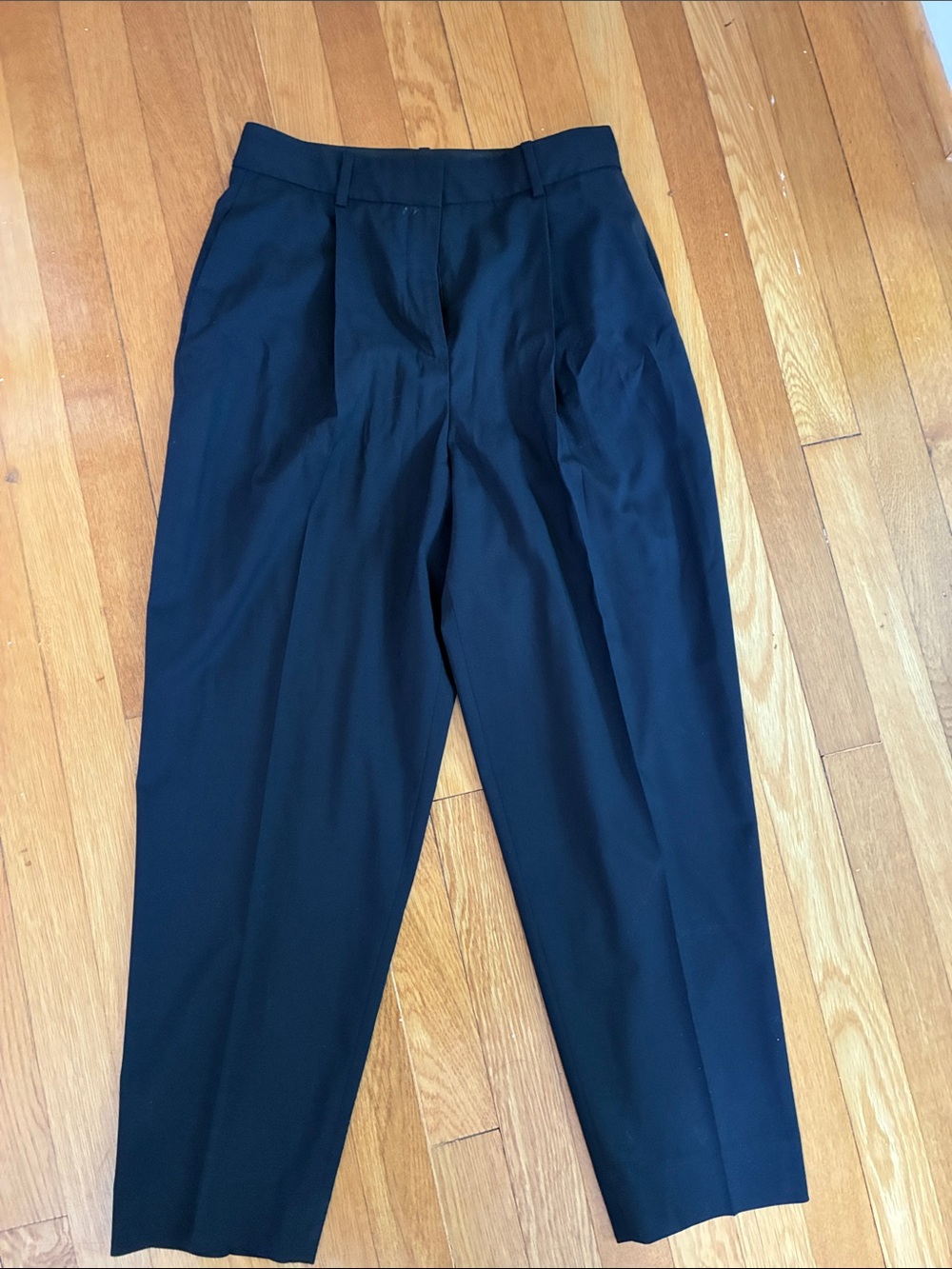 Theory Carrot Trouser in Navy, size 0